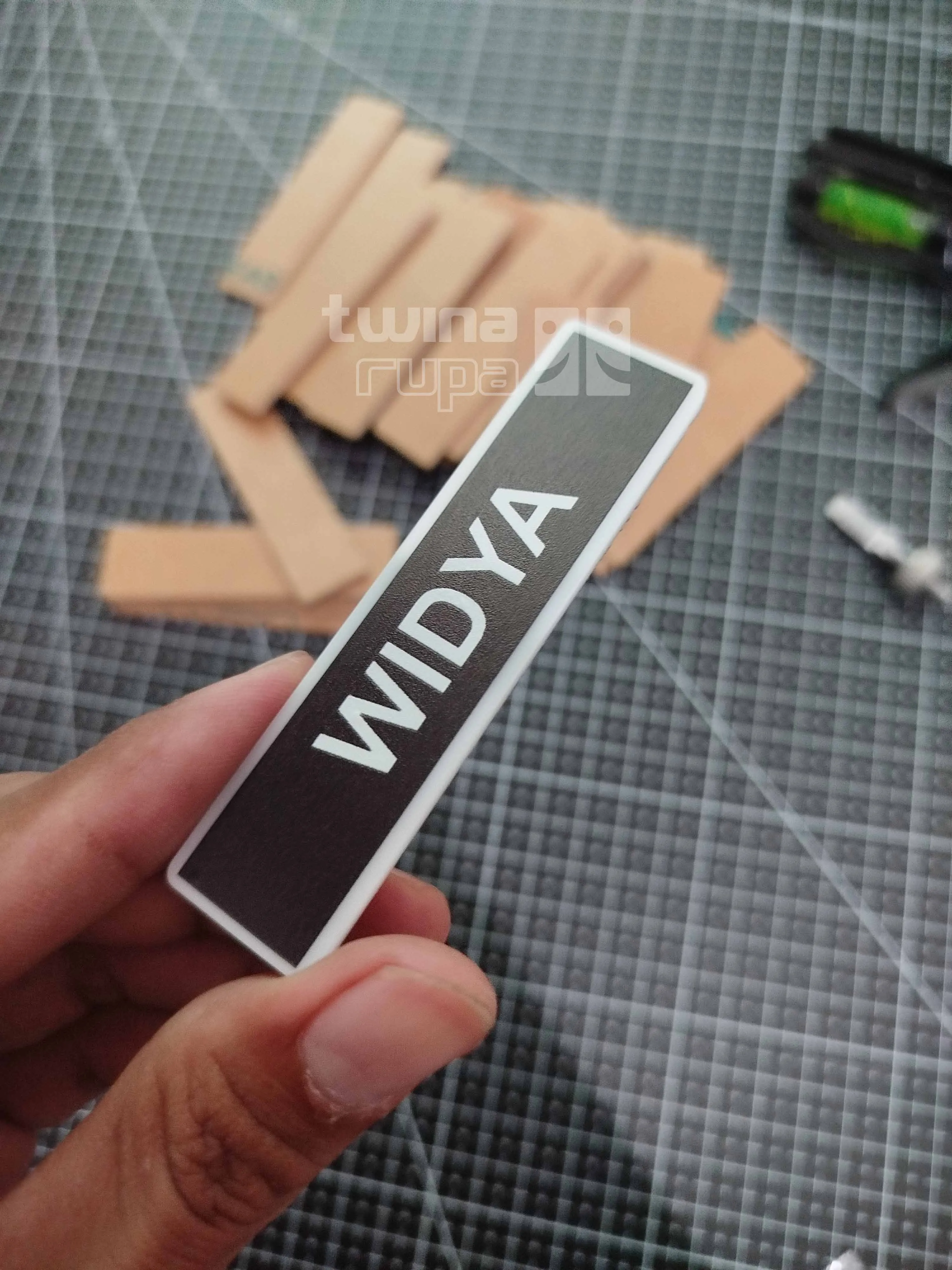 NAMETAG AKRILIK