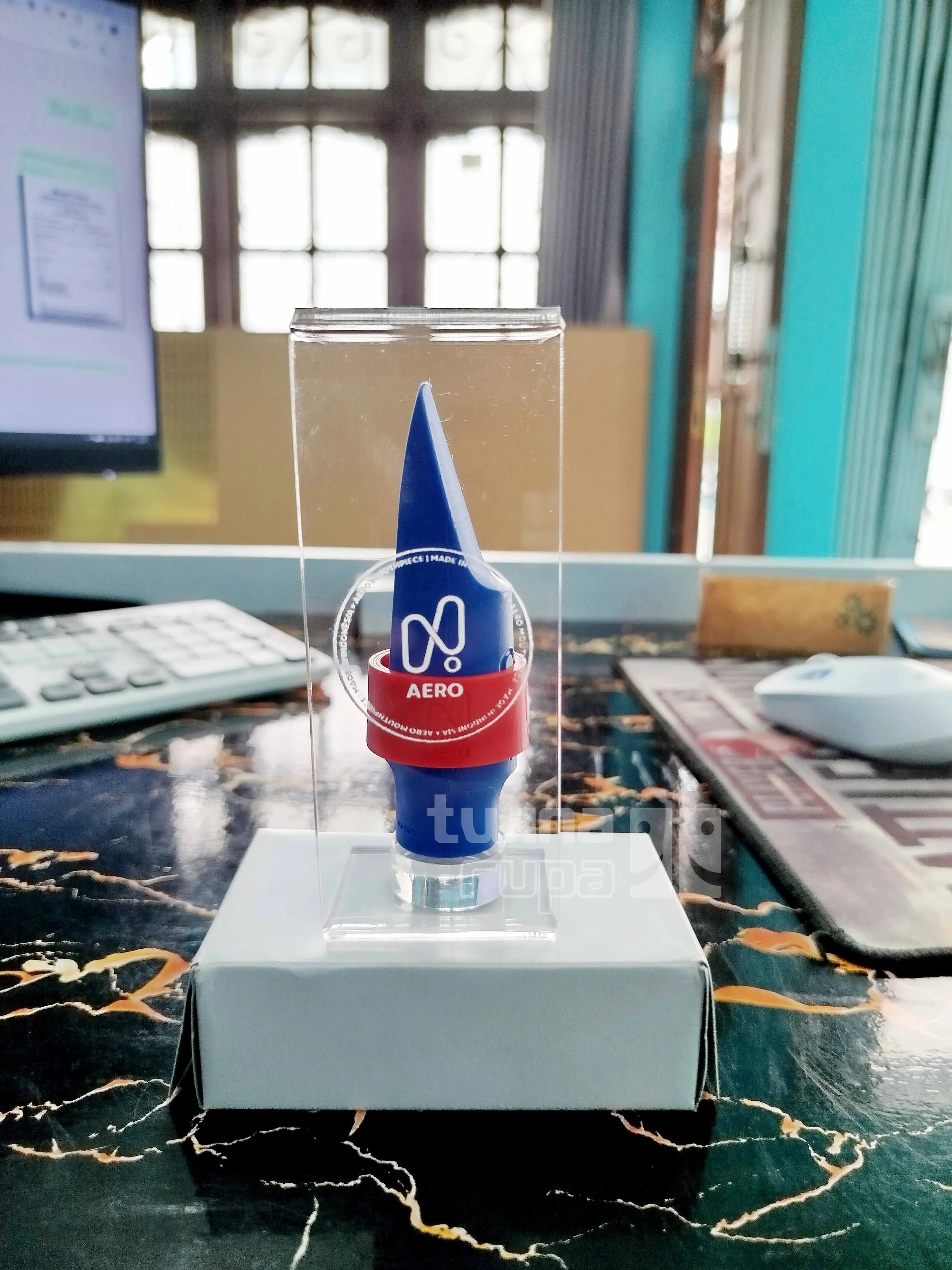 Standing Mouthpiece twinarupa